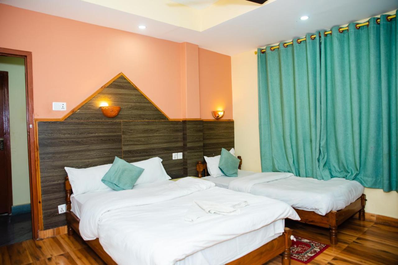 Hotel Olympus Pokhara Exterior foto